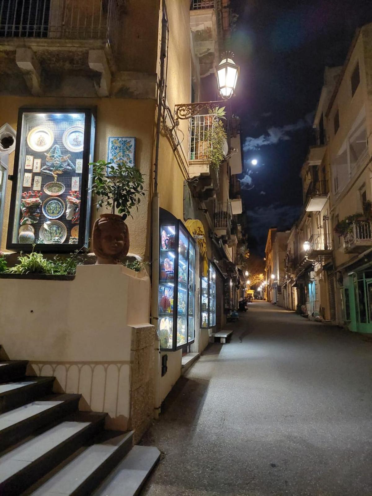 Al Teatro Antico Rooms & House Taormina Buitenkant foto