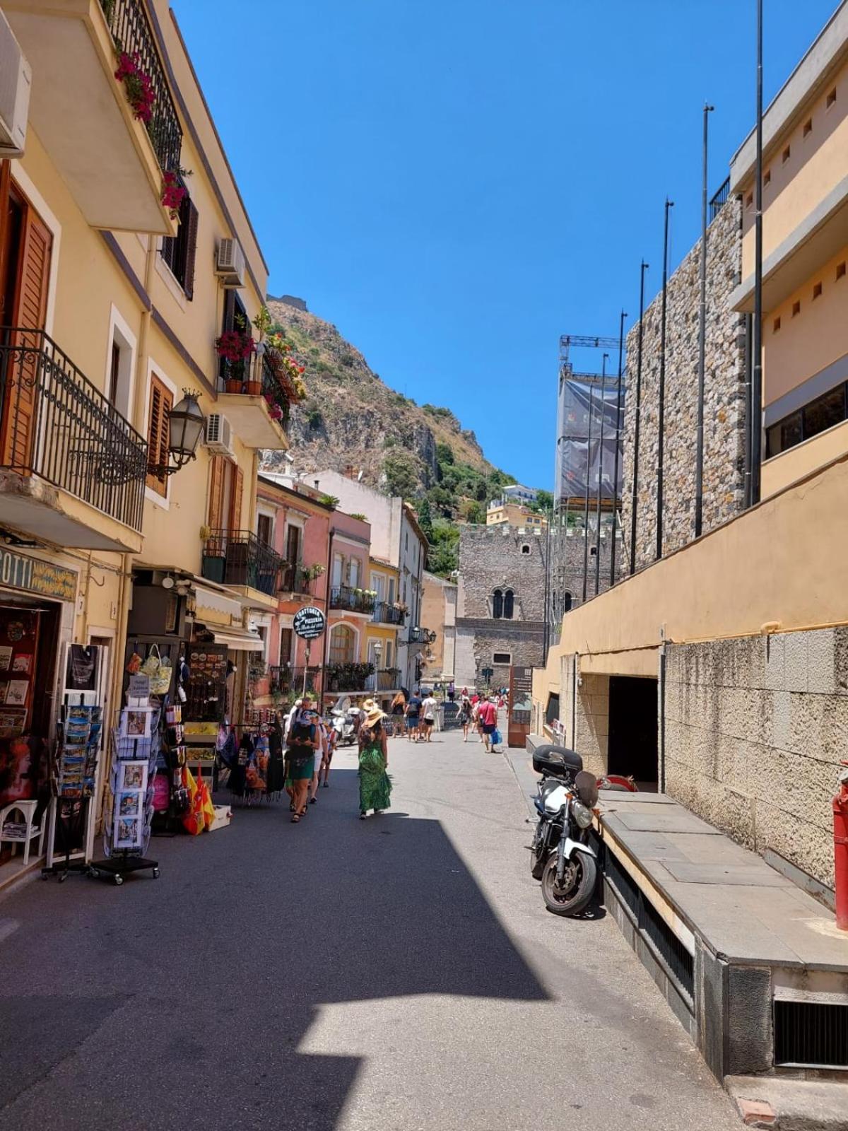 Al Teatro Antico Rooms & House Taormina Buitenkant foto